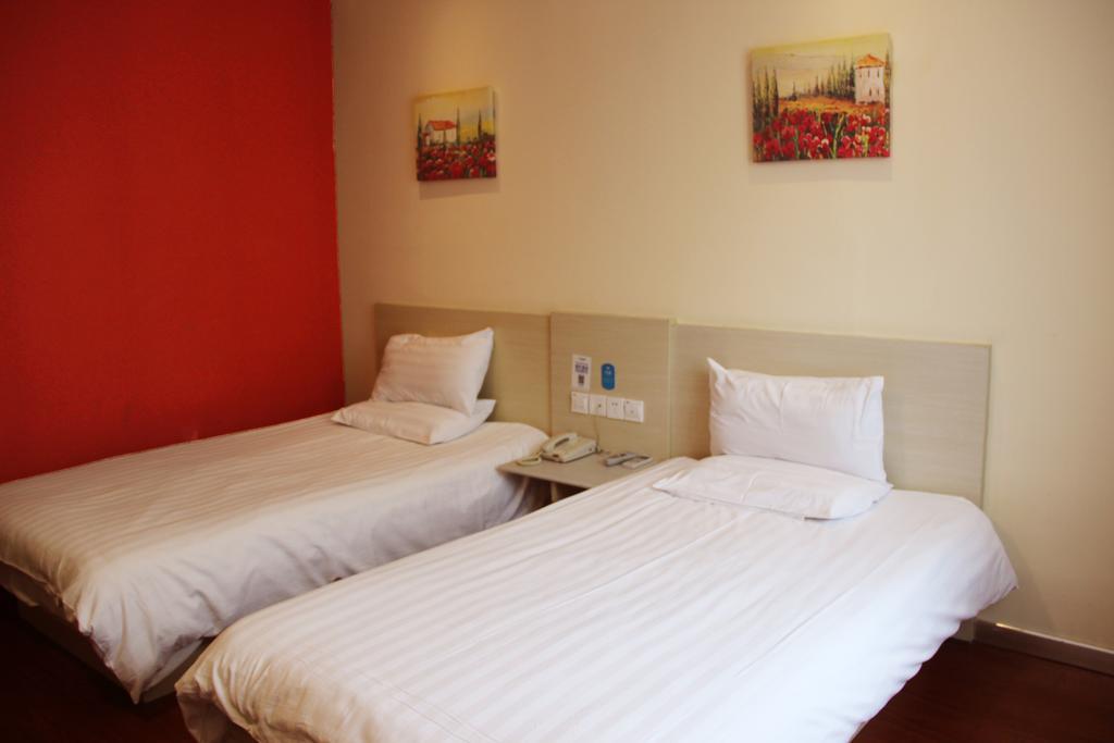 Hanting Hotel Weihai Government Room photo